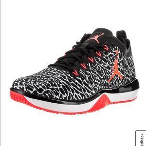 Jordan Trainer 1 Low Black/White-Infrared 11 1/2